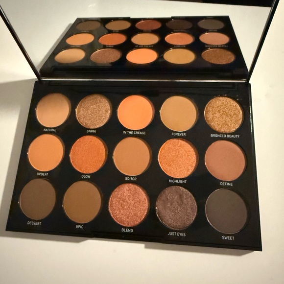 Morphe Eyeshadow Pallete - Day Slayer 15D - Picture 3 of 5